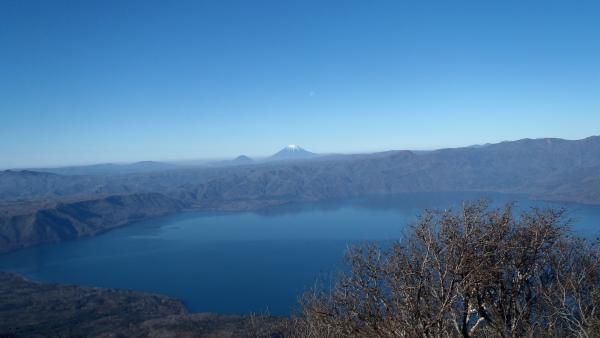 風不死岳の頂上からは支笏湖と羊蹄山が綺麗に見えました
